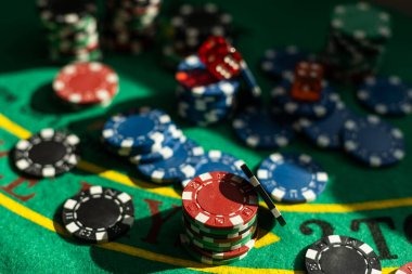 Player interface showing table selection menu with live dealer thumbnails